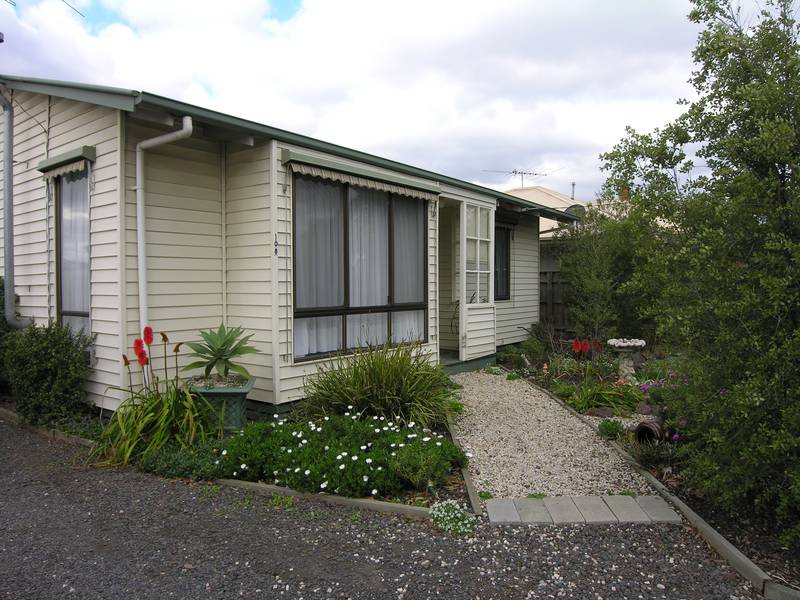 Norlane Gem Handy to Highway Picture 1