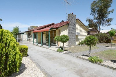 A Lifestyle Opportunity on 882m2 block! Picture A Lifestyle Opportunity on 882m2 block! Picture