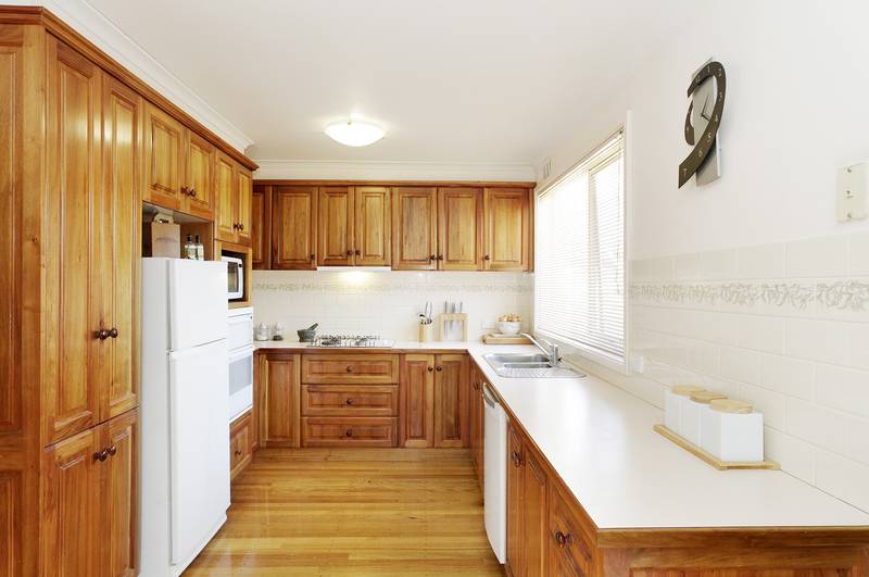 FULLY RENOVATED 5 BEDROOM HOME Picture 2