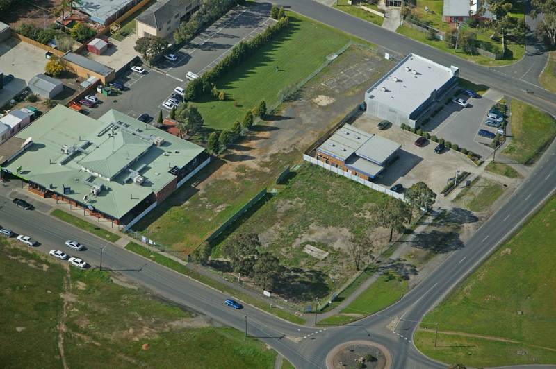 COMMERCIAL INVESTORS Picture 3