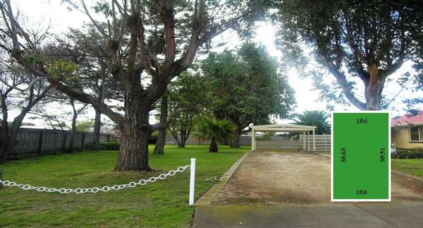 EXQUISITE LAND NEAR LAKELANDS Picture 1