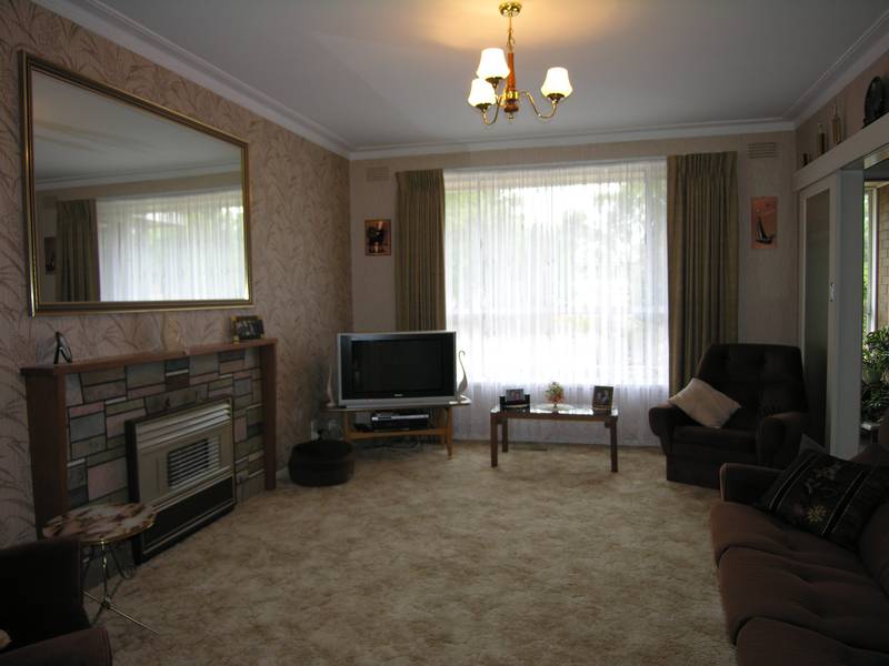 CENTRAL FAMILY HOME Picture 3