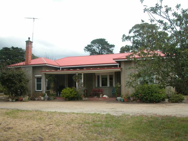 Anakie Home Picture 2