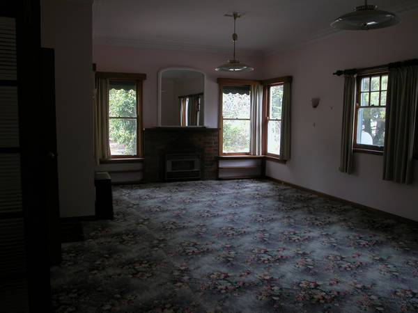 Anakie Home Picture 3