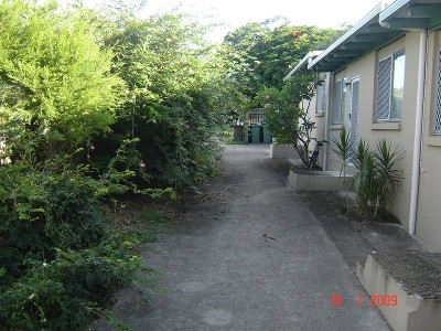 WALK TO SUNSHINE PLAZA & BUNNINGS Picture WALK TO SUNSHINE PLAZA & BUNNINGS Picture