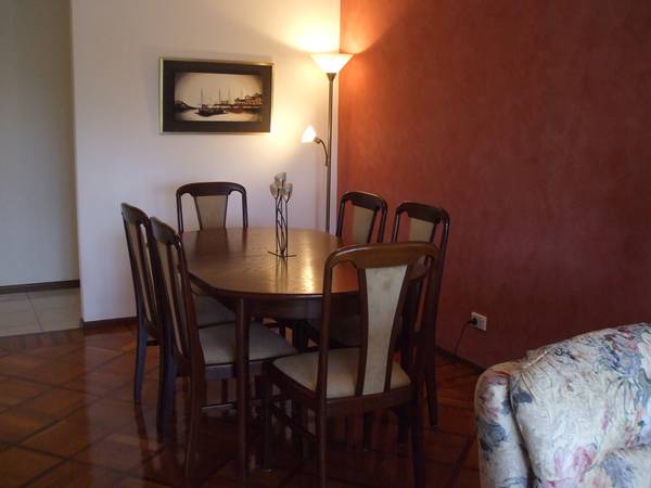 Nambour Heights Family Home Picture 3