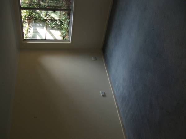 Lovely Home Ready For A New Owner Picture 3