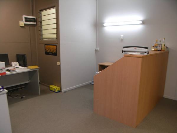 Vacant Office Space Available To Lease Picture