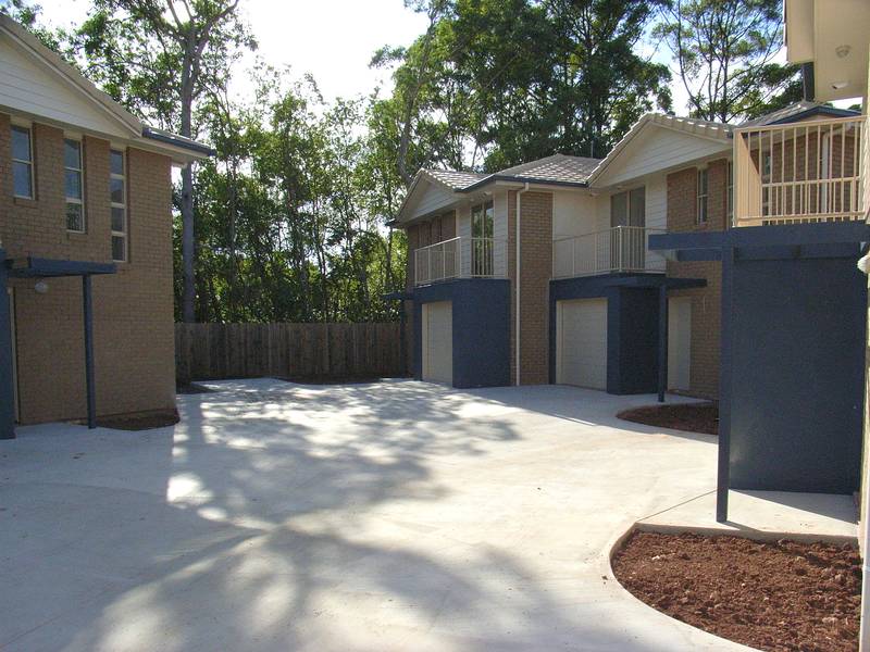 Modern Townhouse - Close to Hospital Picture