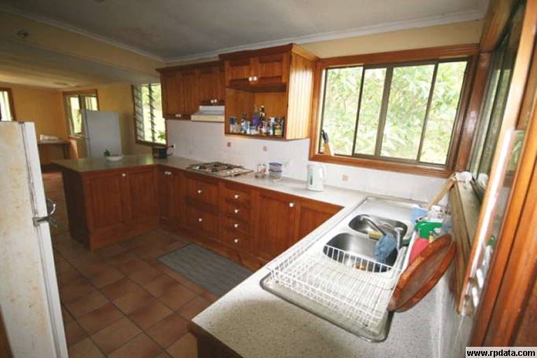 Beautiful Acreage Picture 3