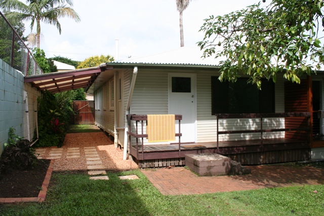 Family home close to town Picture