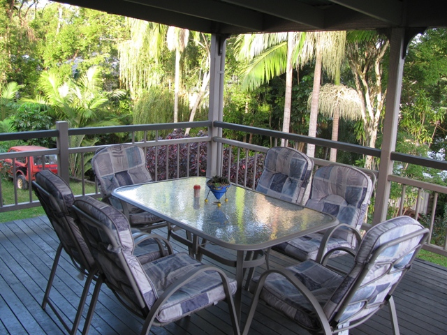 ONE WEEKS FREE RENT LARGE FAMILY HOME + SELF CONTAINED 1 BEDROOM GRANNY FLAT Picture 2