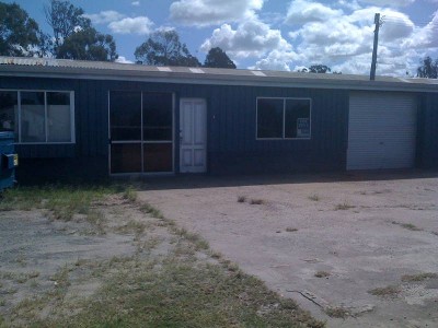 Main Road Exposure In Deception Bay Picture