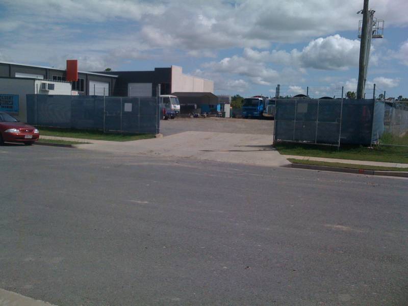 COOLUM INDUSTRIAL PARK Picture 2