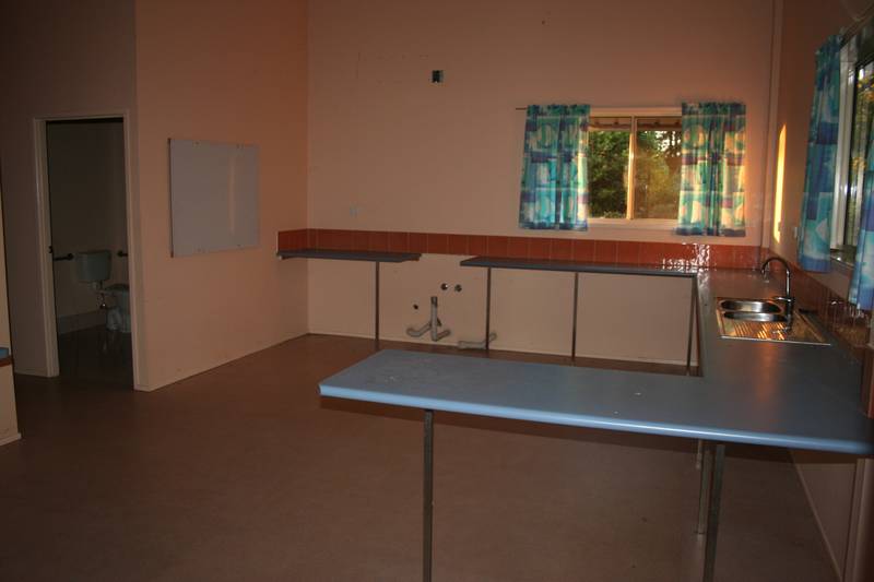 GREAT LIFESTYLE OPPORTUNITY Picture 3