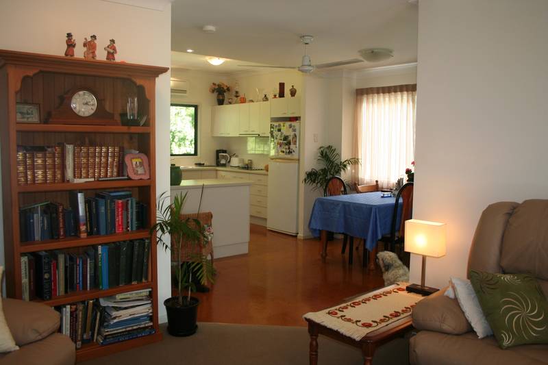 PERFECT STARTER OR RETIRE IN STYLE Picture 3