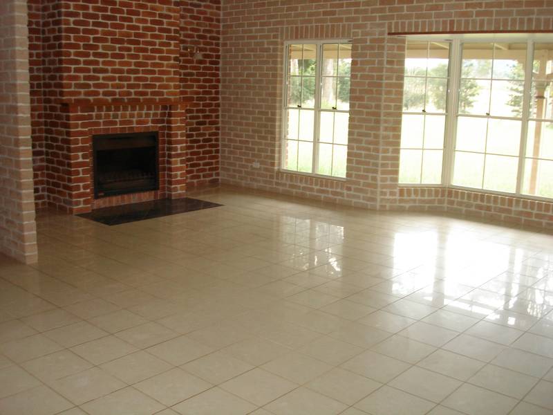 TO BE SEEN IS TO BELIEVE Picture 3