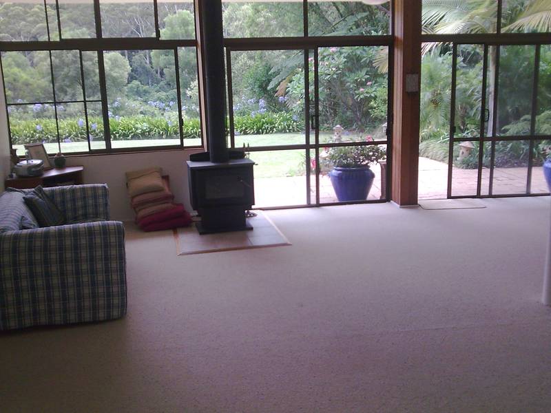 Share Accommodation - Room For Rent Picture 3