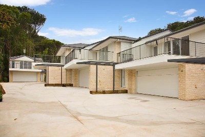BEAUTIFUL BRAND NEW TOWNHOUSES! Picture