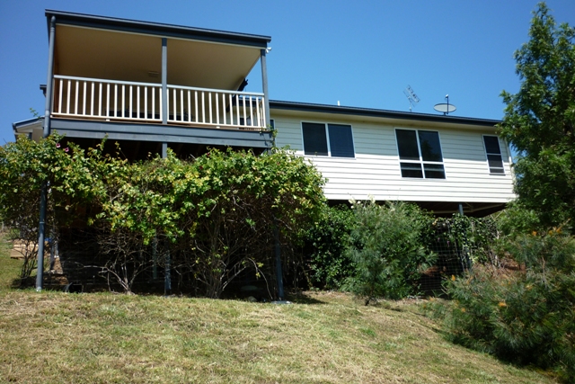 Immaculate Family Home Picture 1