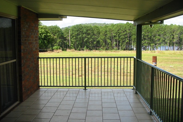 Quiet Country Living Picture 2