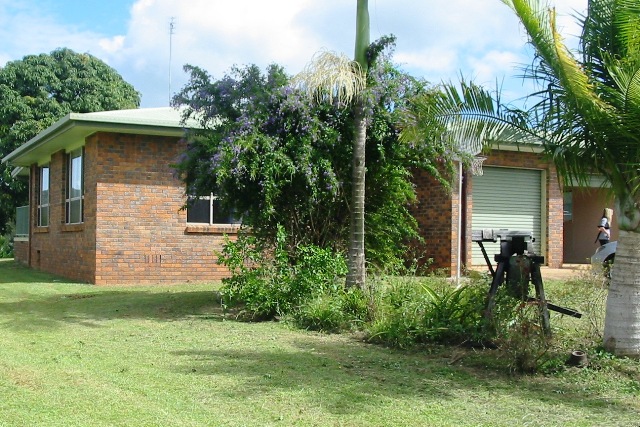 Quiet Country Living Picture 1