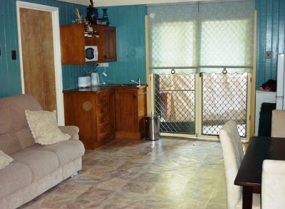 AFFORDABLE STUDIO FLAT IN THE HEART OF NAMBOUR Picture AFFORDABLE STUDIO FLAT IN THE HEART OF NAMBOUR Picture