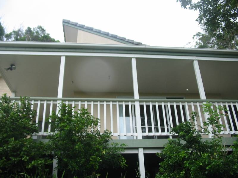 Large Family Home with Views Picture 2