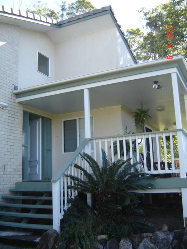 Large Family Home with Views Picture 1