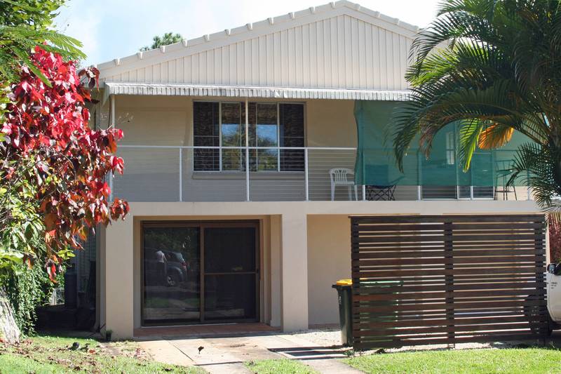 Large Modern Unit Picture 1