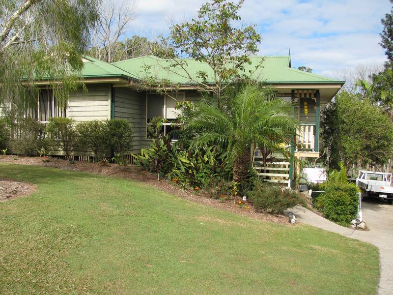 Lovely Modern home in Quiet Street Picture 2