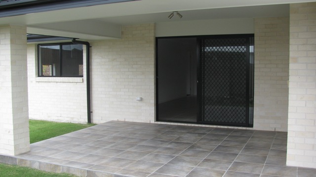 Brand New Family Home Picture 3