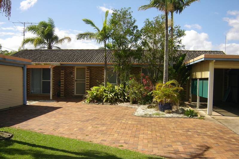 Waterfront Living Picture 2