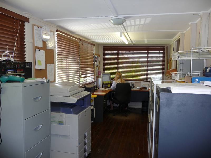 COMMERCIAL OPPORTUNITY IN NAMBOUR CENTRAL ZONING Picture 2