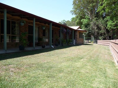 Huge on Value, Rural Retreat for the Extended Family Picture