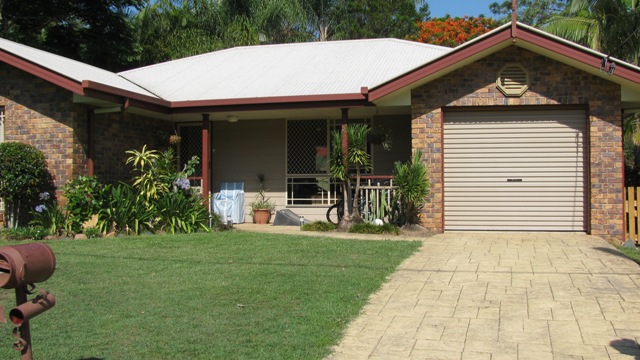 Well Presented Family Home Picture 1