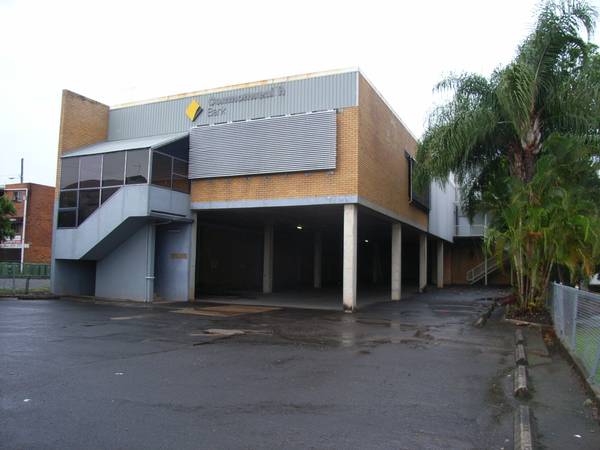 Prime Location, Exposure & Position Picture 2