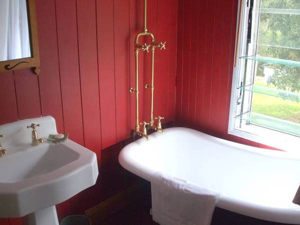 2.90 Residential Development Opportunity + Charming Queenlander Picture 2