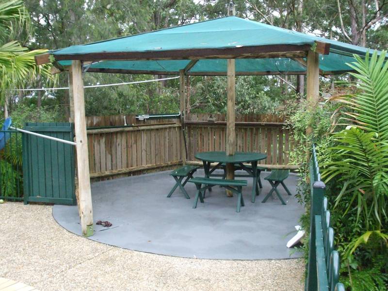 Simply Paradise Picture 2