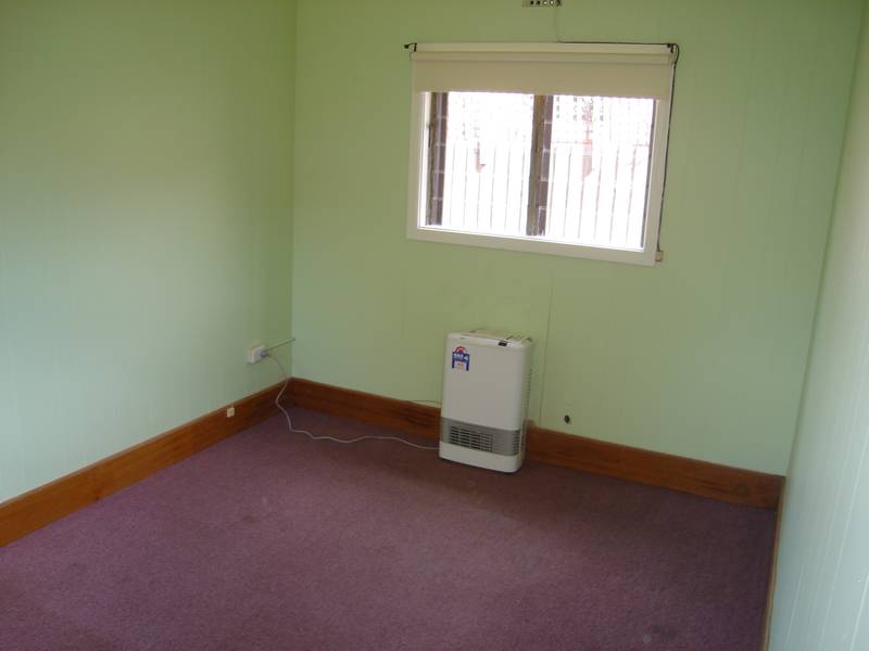 ONE BEDROOM UNIT Picture 3