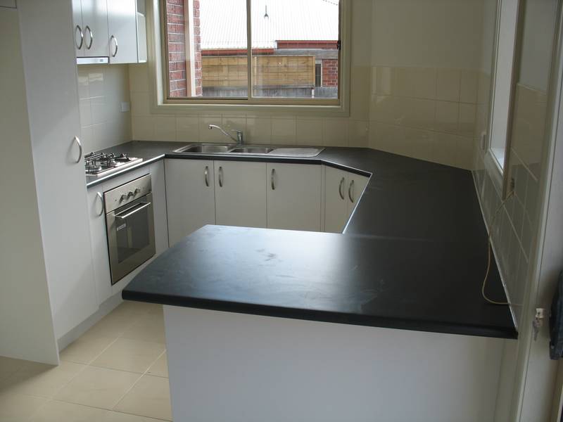 UNDER OFFER Picture 2