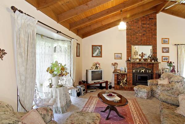 Private Oasis on 10 Acres in Moriac/Modewarre/Gherang Picture 2