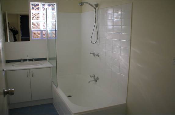 NEAT THREE BEDROOM HOME Picture NEAT THREE BEDROOM HOME Picture