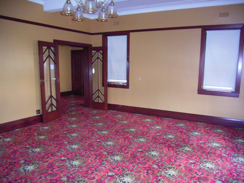 2 BEDROOM TOWNHOUSE Picture