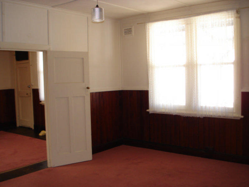 ONE BEDROOM UNIT Picture 3