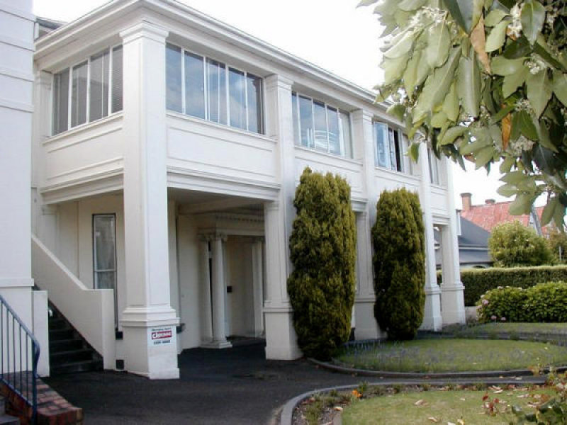 ONE BEDROOM UNIT Picture 1