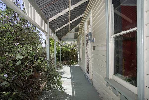 Geelong West Hot Spot Picture 2