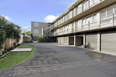 1 BR unit close to the CBD Picture