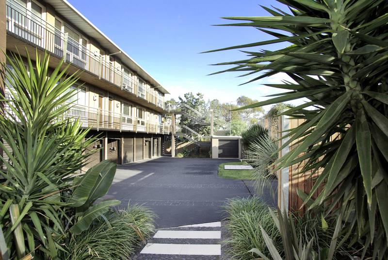 1 BR unit close to the CBD Picture 2