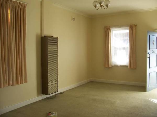TWO BEDROOM HOUSE CLOSE TO CBD Picture